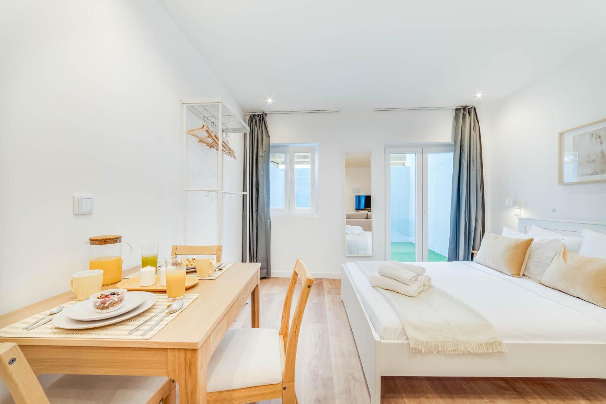 Blue Charm - Campolide Apartments ลิสบอน ภายนอก รูปภาพ
