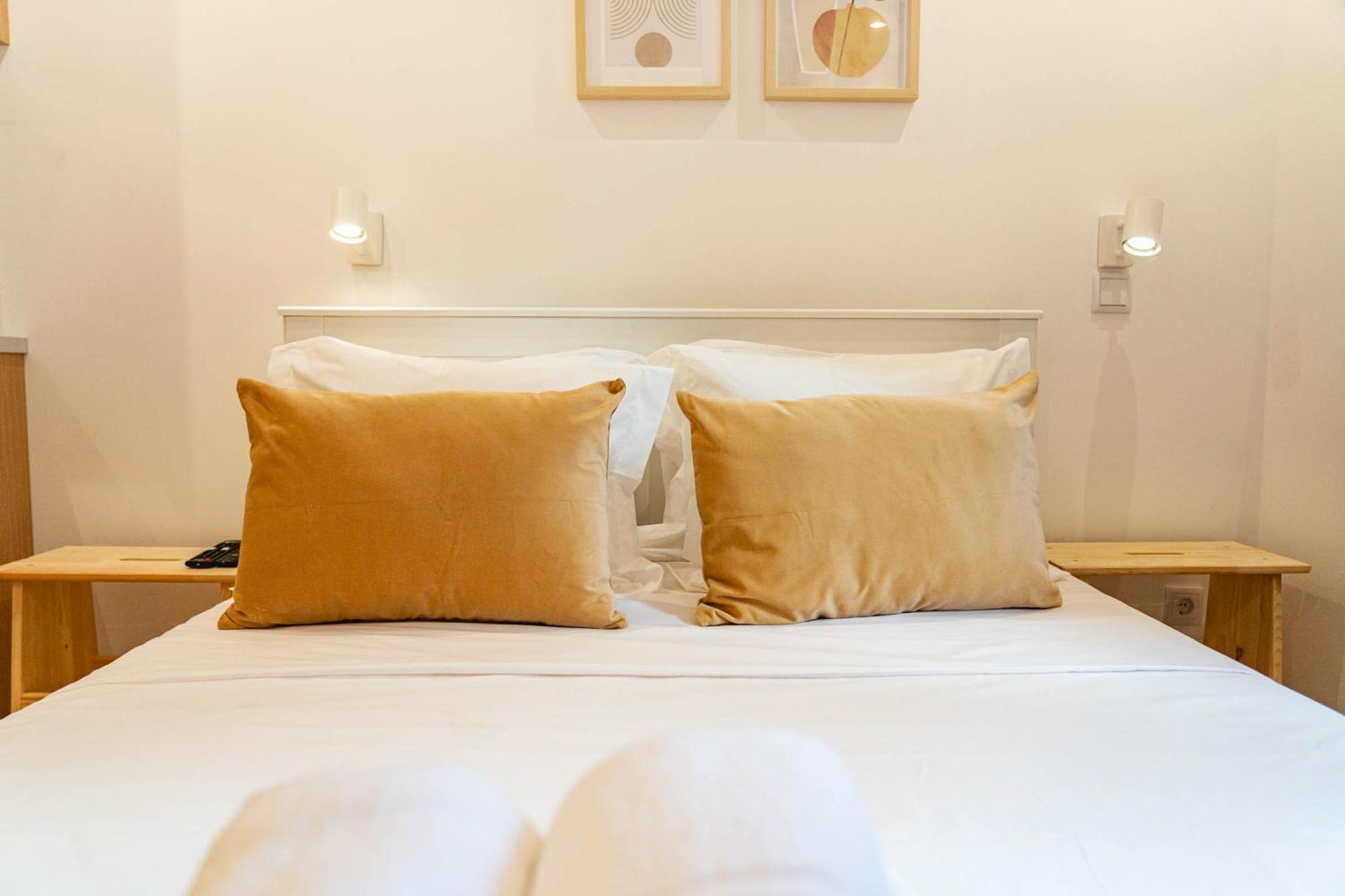 Blue Charm - Campolide Apartments ลิสบอน ภายนอก รูปภาพ